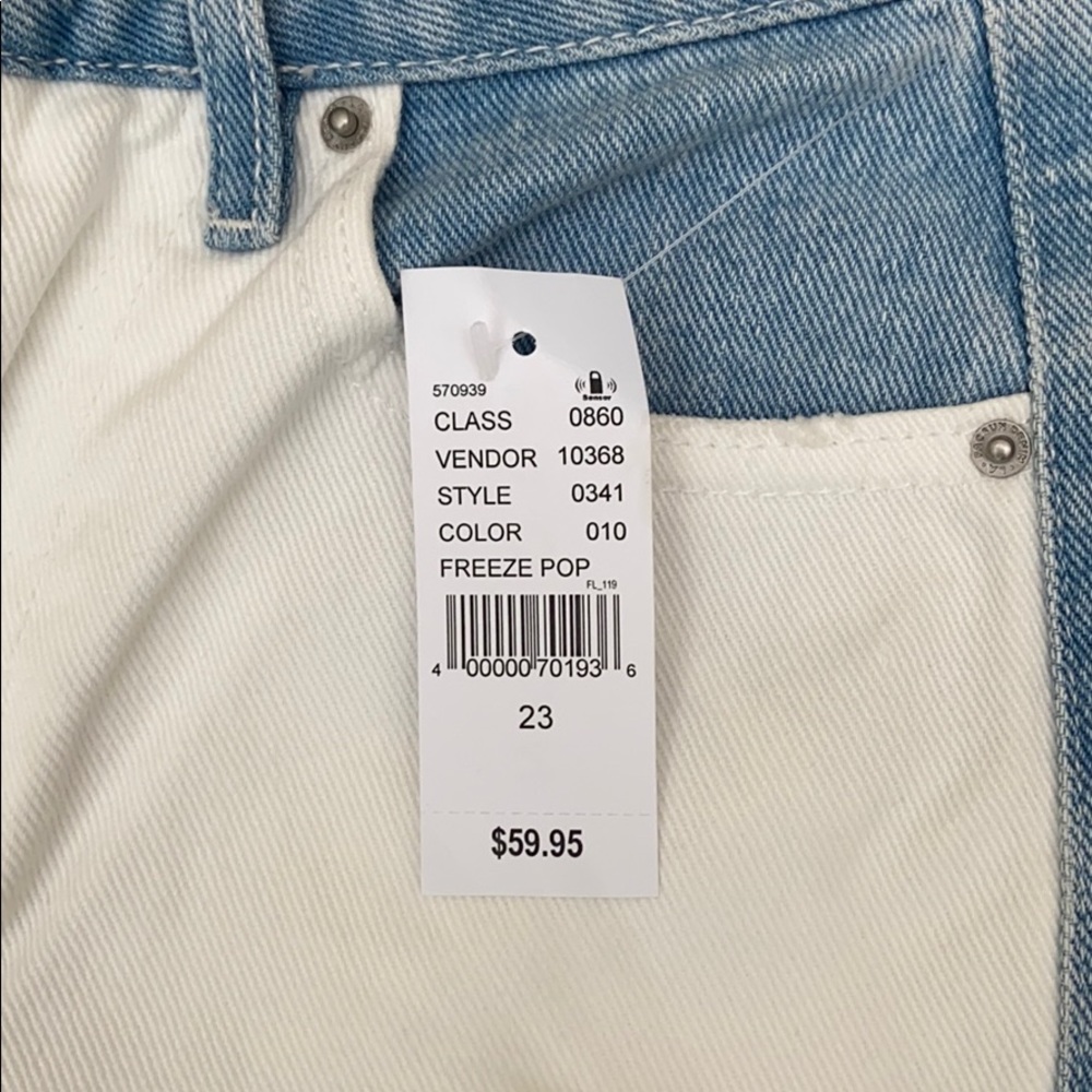 brand new pacsun mom jeans!! size 23 - Picture 2 of 4